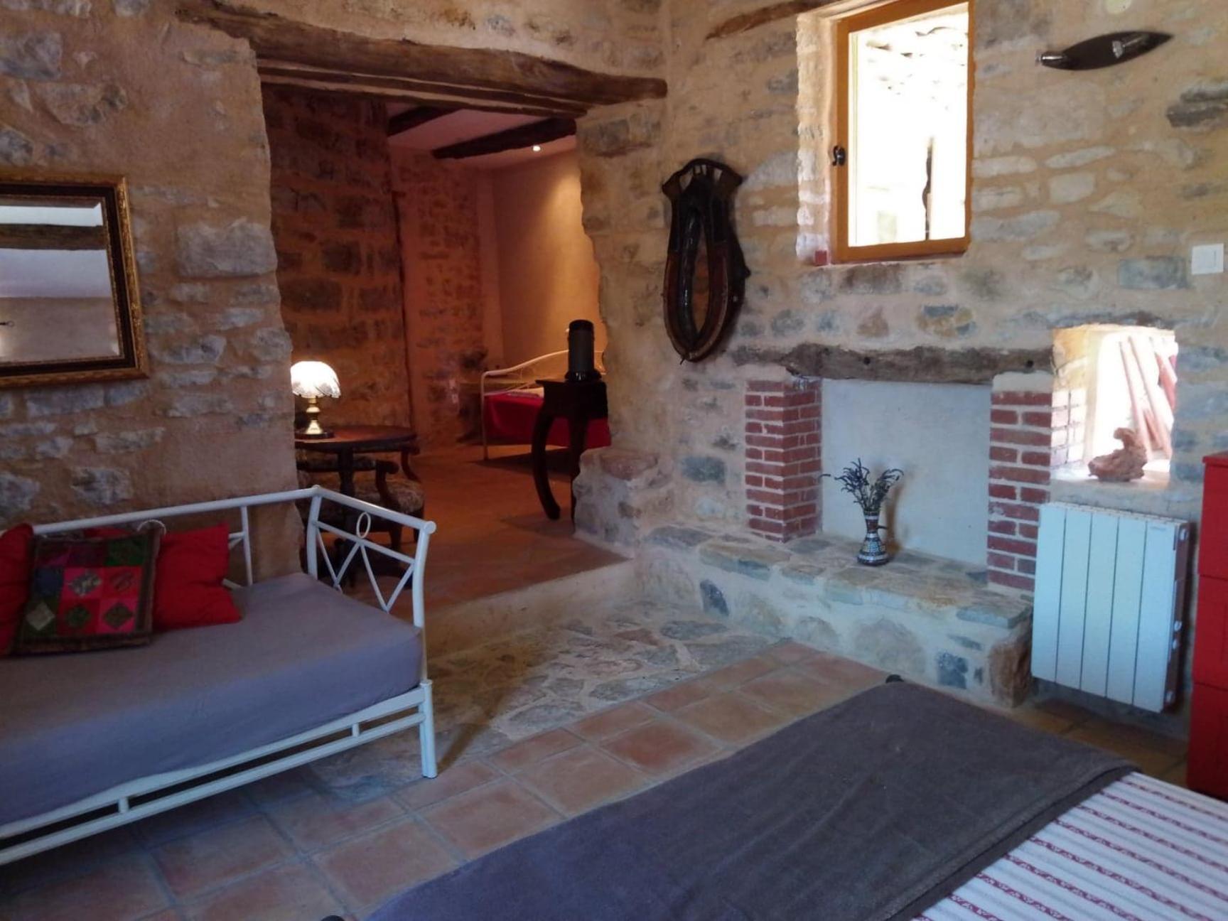 Couette-café La Prade Basse 82 *