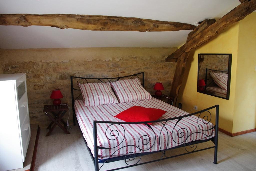 Couette-café La Prade Basse 82 *